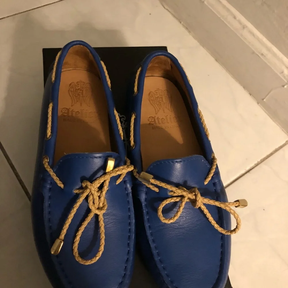 Boys Italian leather Blue shoes in box like new!